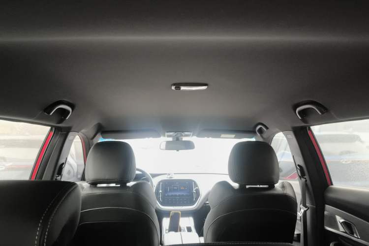 Used JETOUR X70 Coupe 2020 1.5T Manual Cool 6-Seater Headliner