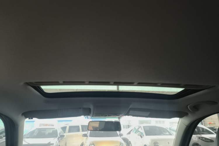 Used Volkswagen Gran Lavida 2015 230TSI DSG Comfort Edition Headliner