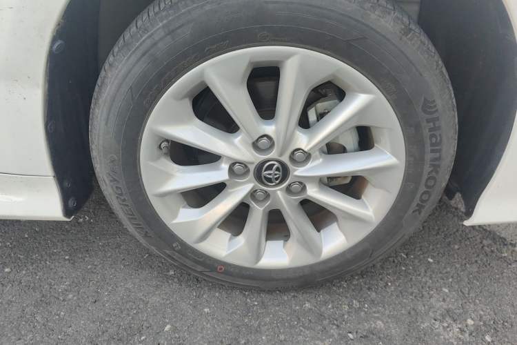 Used Toyota Corolla 2021 1.2T S-CVT Elite PLUS Edition Right Front Wheel Hub