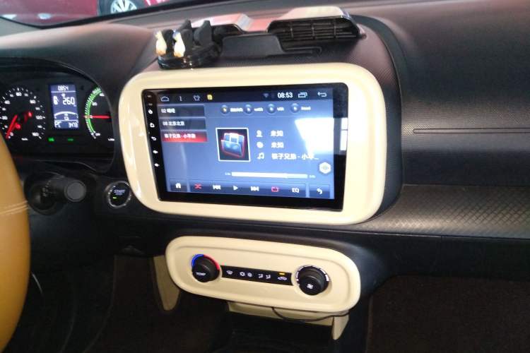 Used Roewe Clever 2021 302 km New Four-Seater Super-Efficient Version