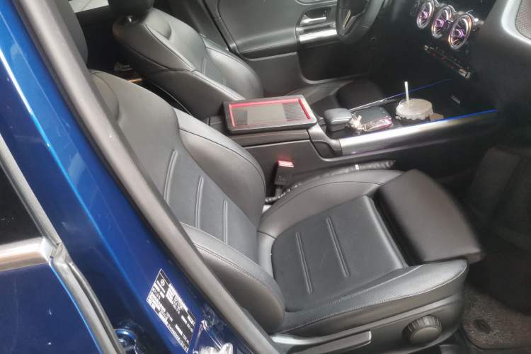 Used Mercedes-Benz GLA 2020 GLA 180 Right Front Seat