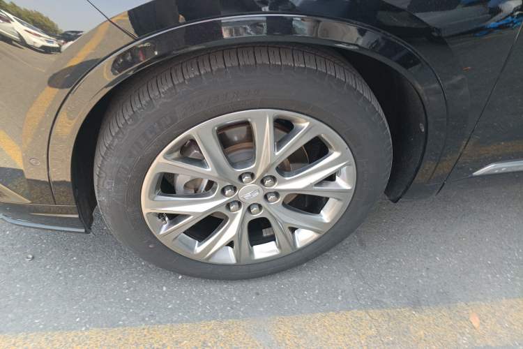 Used Cadillac XT6 2020 28T Six-Seater Luxury Sporty Enjoy-the-Comfort Safety Edition Exterior 4