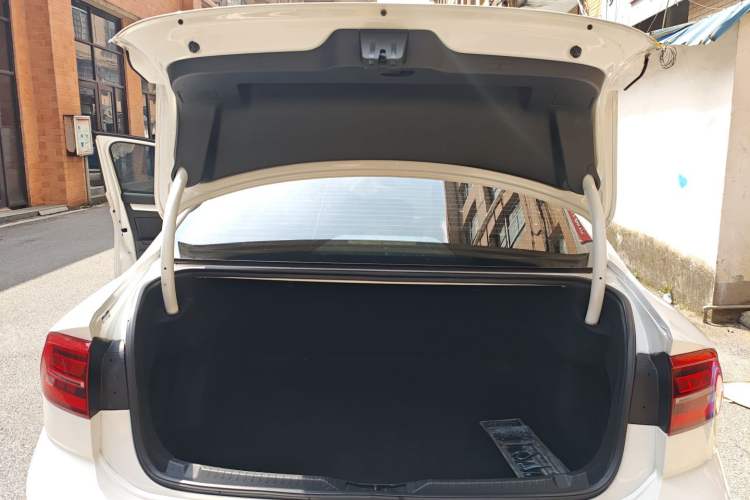 Used Volkswagen Lamando 2021 230TSI DSG Fashion Edition
