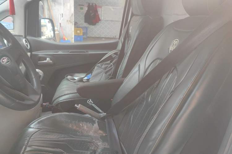 Used JAC Refine M3 2021 PLUS 1.8L 2-Seat Shuttle Version Left Rear Seat