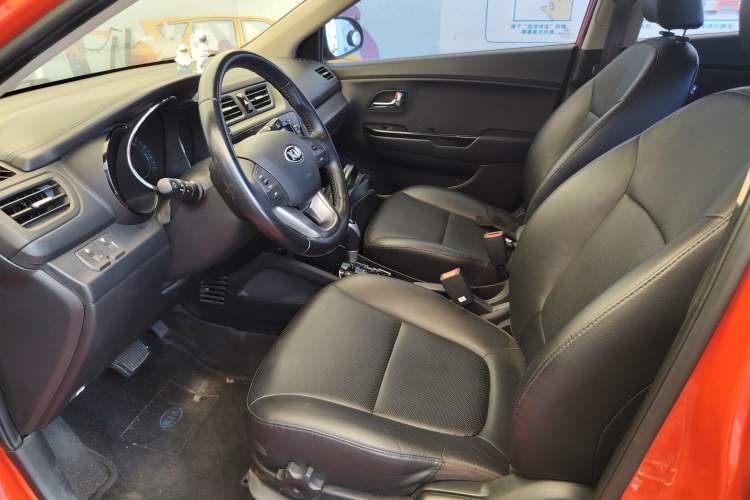 Used Kia K2 2012 Hatchback 1.6L AT Premium Commemorative Edition