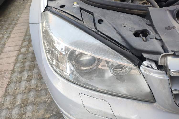 Used Mercedes-Benz C-Class 2010 C 200 CGI Fashion Model
