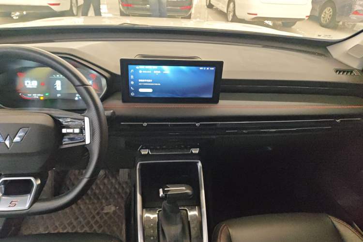 Used Wuling Alvez 2022 1.5T CVT Trendy & Cool Edition