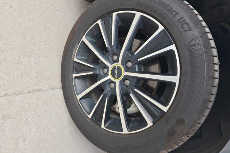 Used Roewe i5 2021 1.5L CVT Diamond Edition Right Front Wheel Hub