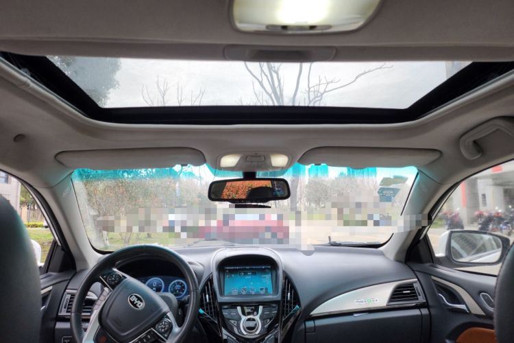 Used BYD Qin New Energy 2015 1.5T Dual-Crown Flagship Plus Edition