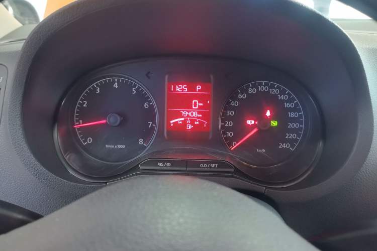 Used Volkswagen Polo 2012 1.6L Cross Polo Automatic Transmission