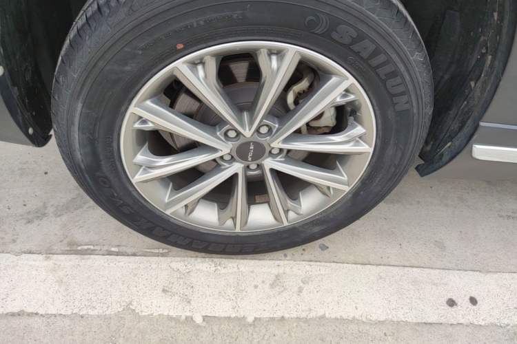 Used JETOUR X90 2021 1.5T Manual Shadow Fun Edition 5 Seats Right Rear Wheel Hub