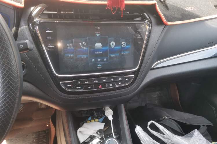 Used CHANGAN OSHAN A800 2017 1.5T Manual Luxury Model Audio And AC Panel