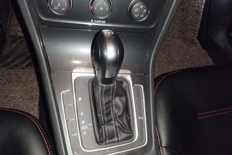 Used Volkswagen Golf 2017 230TSI Automatic Comfort Edition – Celebrating Milestone of One Million Units