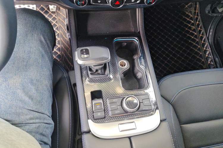 Used BAIC Off-Road BJ40 2020 2.0T Automatic Four-Wheel Drive Urban Hunter Edition Chivalrous Type