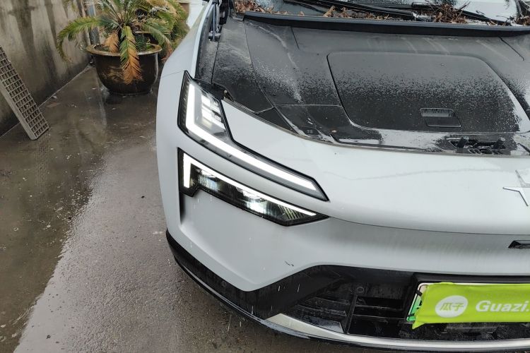 Used Polestar 4 2024 Single-Motor Standard Range PLUS Dual-Star Connectivity Edition Right Front Headlight