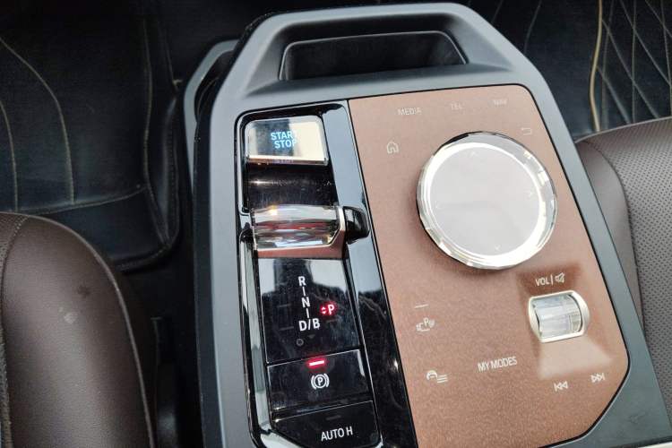 Used BMW iX 2022 xDrive40 Gear Lever