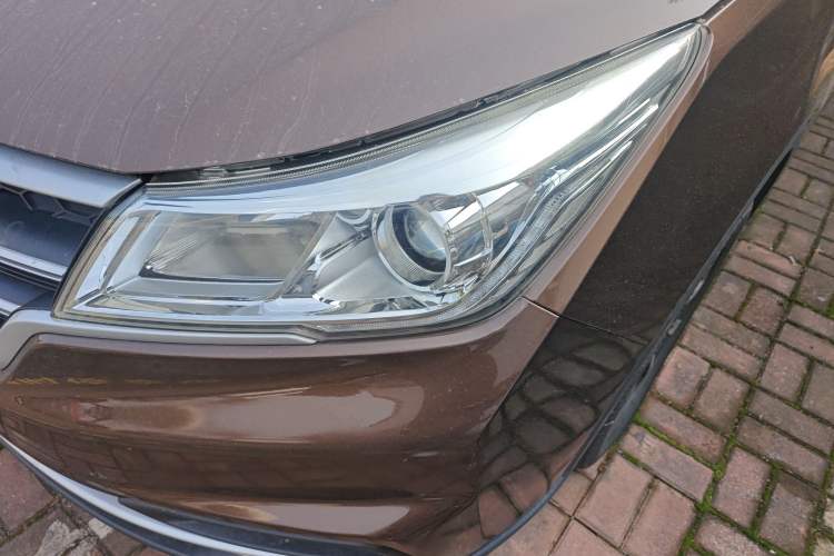 Used Baojun 730 2019 1.5T Manual Fashion Model 7-seater China VI