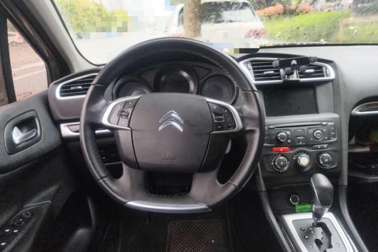 Used Citroen C4L 2015 1.8L Automatic Luxury Edition Steering Wheel
