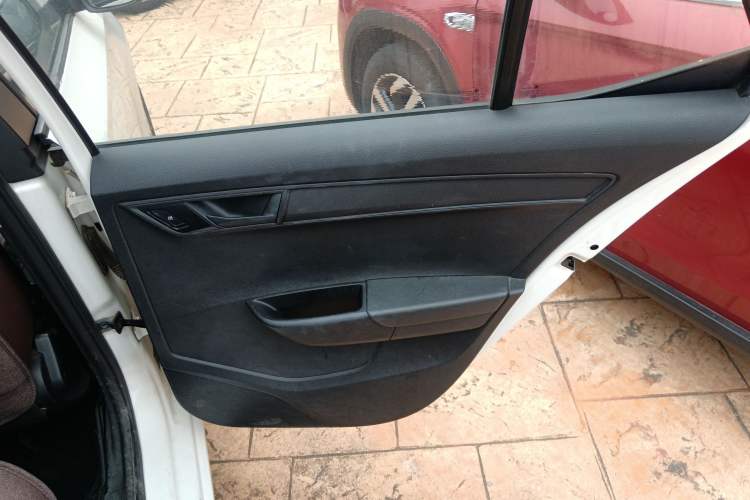 Used Skoda Fabia 2015 1.4L Automatic Front-Drive Model
