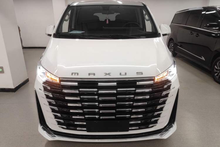 Used SAIC MAXUS G10 2025 MAX 2.0T Automatic Executive Edition Gasoline 7-Seater