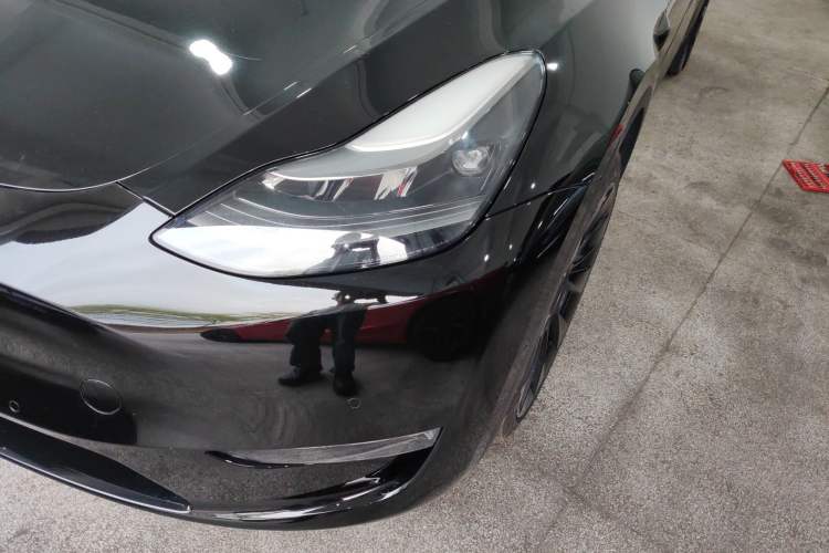 Used Tesla Model Y 2022 Long-Range All-Wheel-Drive Version
