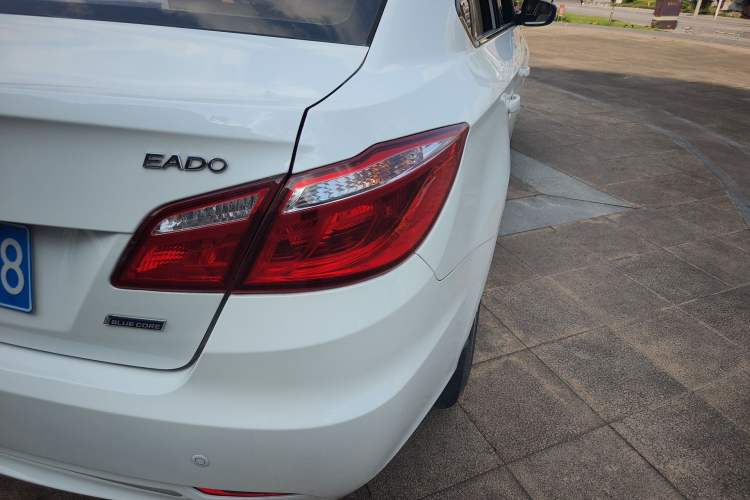 Used CHANGAN Eado 2015 1.6L Manual Luxury Model China V Standard Right Rear Taillight