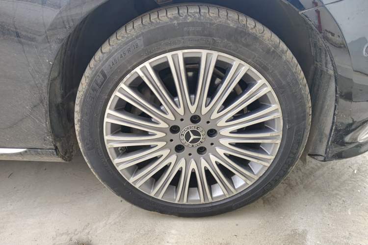 Used Mercedes-Benz E-Class 2021 Facelift E 300 L Stylish Edition
