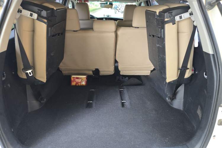 Used Toyota Fortuner 2016 2.7L Middle East Version Trunk