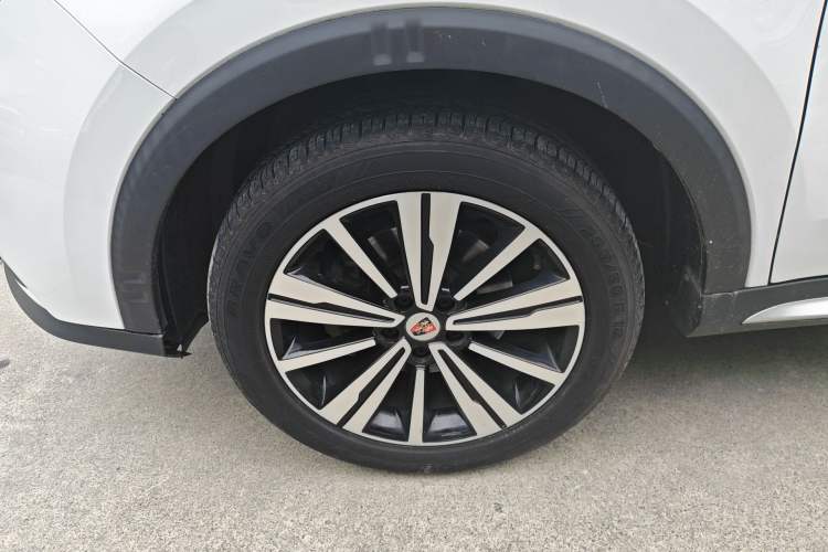 Used Roewe RX5 2019 20T Two-Wheel Drive Automatic Ali Smart Connectivity Platinum Edition Left Front Wheel Hub