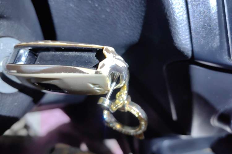 Used Dongfeng Junfeng ER30 2018 Base Model