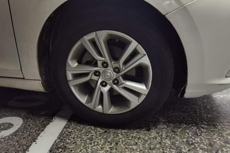 Used CHANGAN Eado 2019 High-Energy Edition 1.6L GDI Manual Pioneer Model China VI Standard
