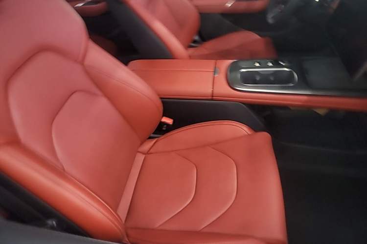 Used Xiaomi Auto SU7 2024 Rear-Drive Long-Range Intelligent Driving Version