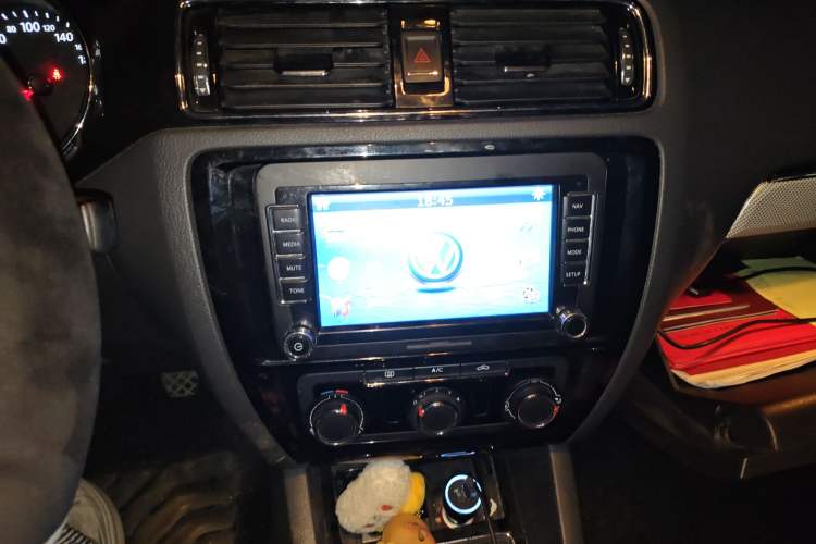 Used Volkswagen Sagitar 2017 1.6L Manual Comfort Model