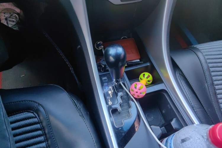 Used Hyundai Sonata 2011 2.0L Automatic Luxury Edition
