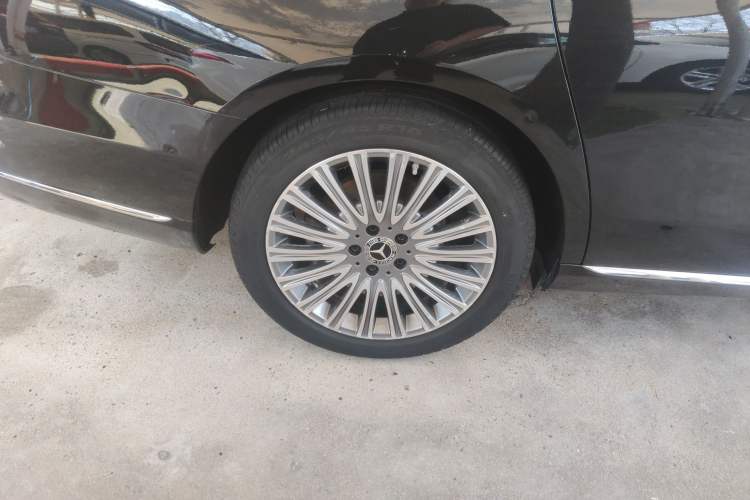 Used Mercedes-Benz E-Class 2020 Facelift E 300 L Stylish Edition
