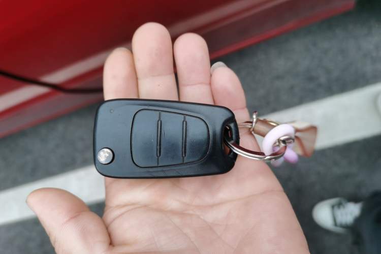 Used Hyundai Celesta 2011 1.6L Automatic Comfort Edition Vehicle Key