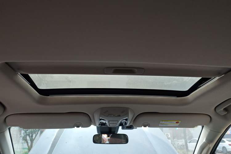 Used SAIC MAXUS D90 2017 2.0T Automatic All-Wheel Drive Sirius