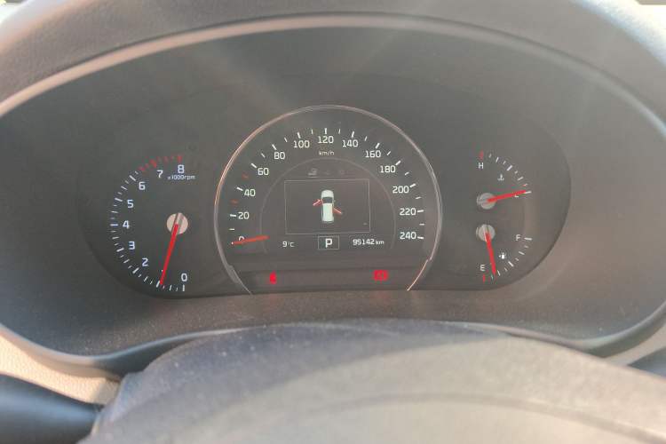 Used Kia Sorento 2015 Sorento L 2.4L Gasoline 4WD Elite Edition 7 Seats China V Emission Standard