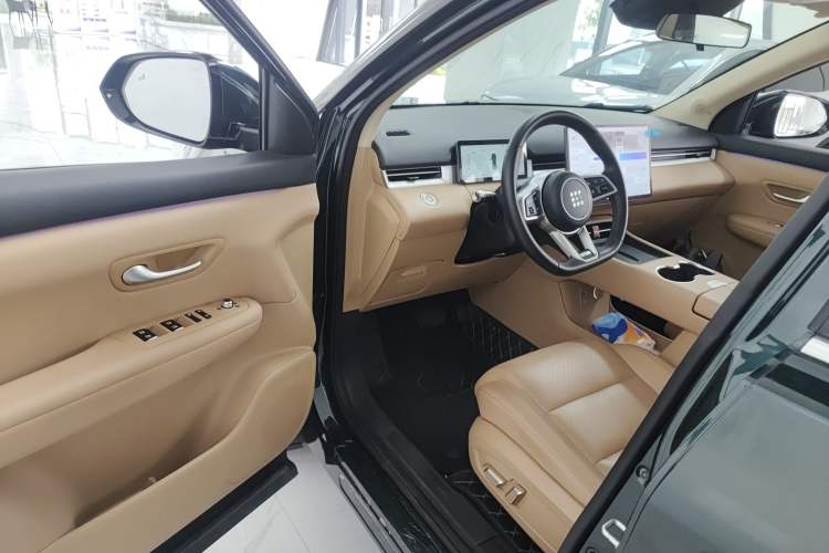 Used Landian E5 PLUS 2025 165 km Long-Range Version PLUS 5-Seater