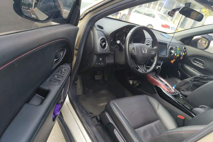 Used Honda XR-V 2017 1.8L VTi CVT Luxury Edition Driver Seat