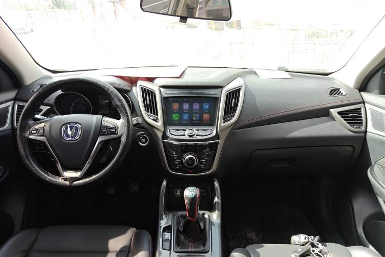 Used CHANGAN CS75 2017 Shangku Edition 1.5T Manual ZhiXiang Model
