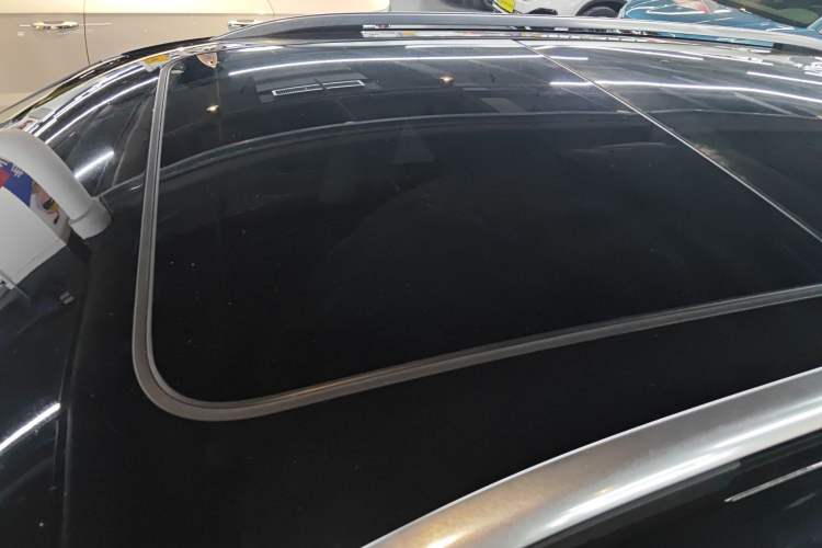 Used Volkswagen Tiguan L 2021 330TSI Automatic Two-Wheel Drive R-Line Enhanced Edition