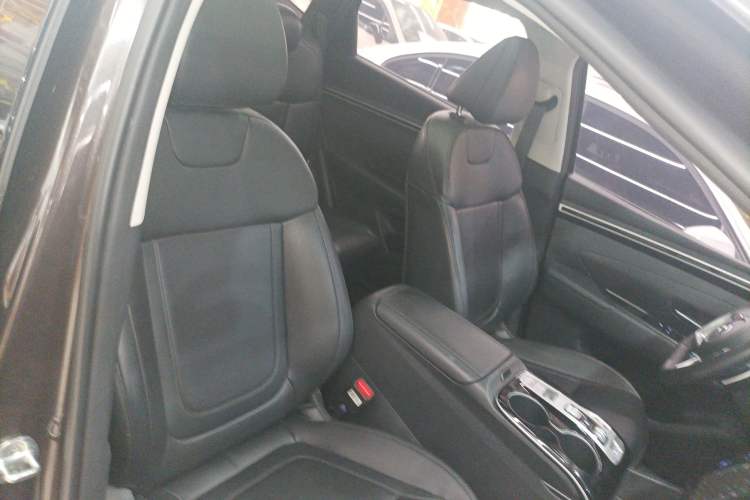 Used Hyundai Tucson 2021 Tucson L 1.5T DCT GLX Elite Edition Right Front Seat