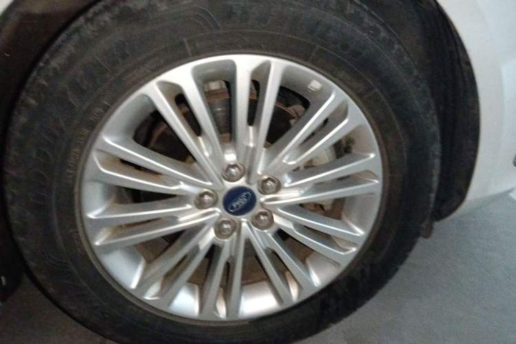 Used Ford Taurus 2017 EcoBoost 245 Fashion Edition