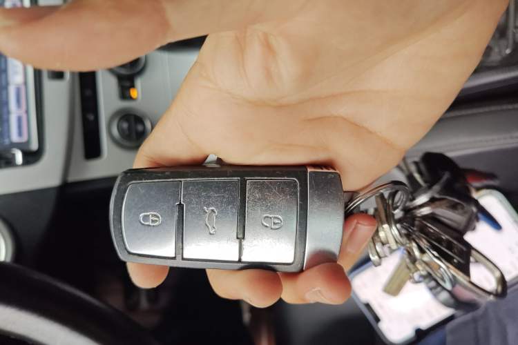 Used Volkswagen Magotan 2015 1.8TSI Luxury Model Vehicle Key