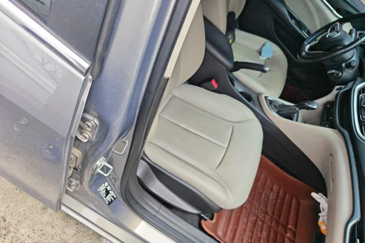 Used Buick Excelle GX 2018 15T Dual-Clutch Elite Model
