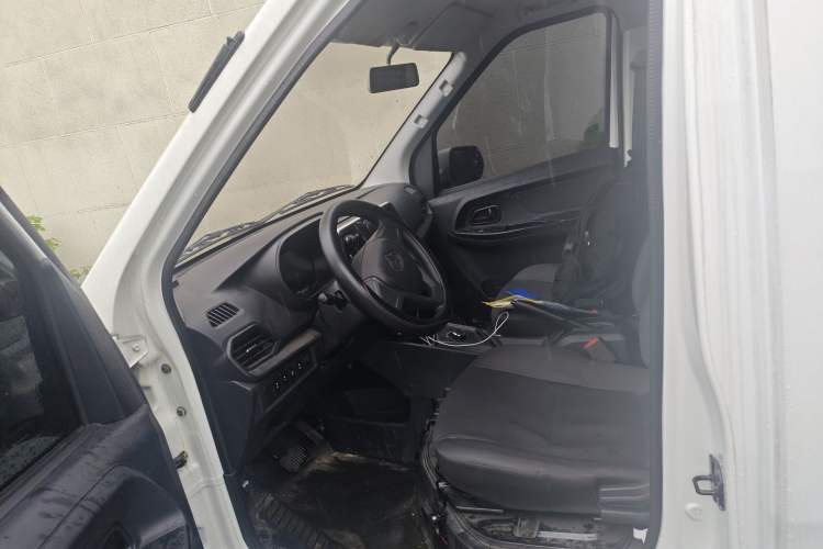 Used CHANGAN KAICHENG Ruixing EM60 2025 Passenger Version Comfort Edition 6 Seats 300 km Range Side-Hinged Doors Left Front Seat