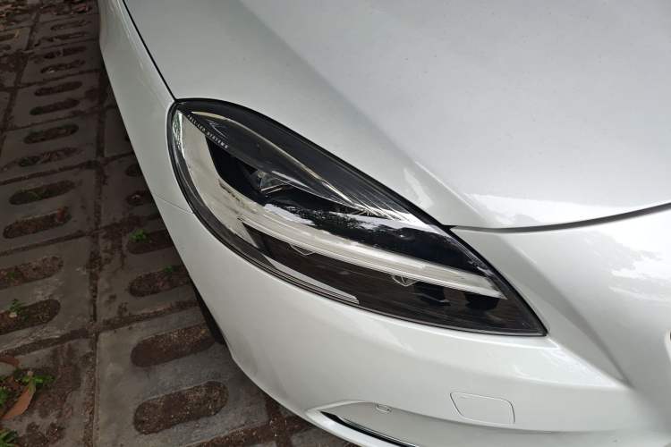 Used Volvo V40 2017 T3 Zhiya Edition