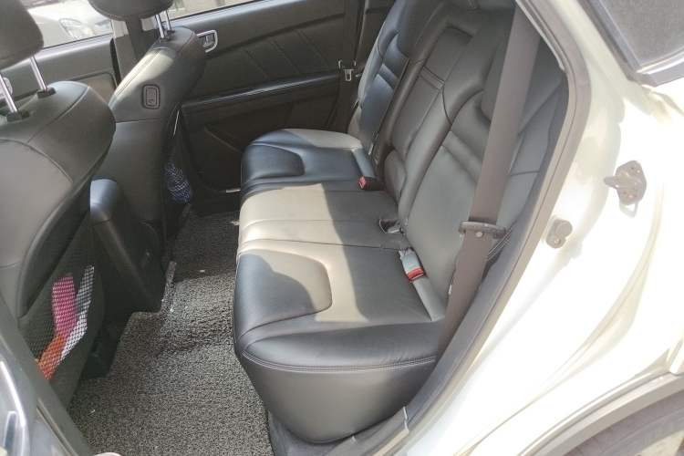 Used Luxgen U6 SUV 2014 1.8T Fashion Edition Left Rear Seat