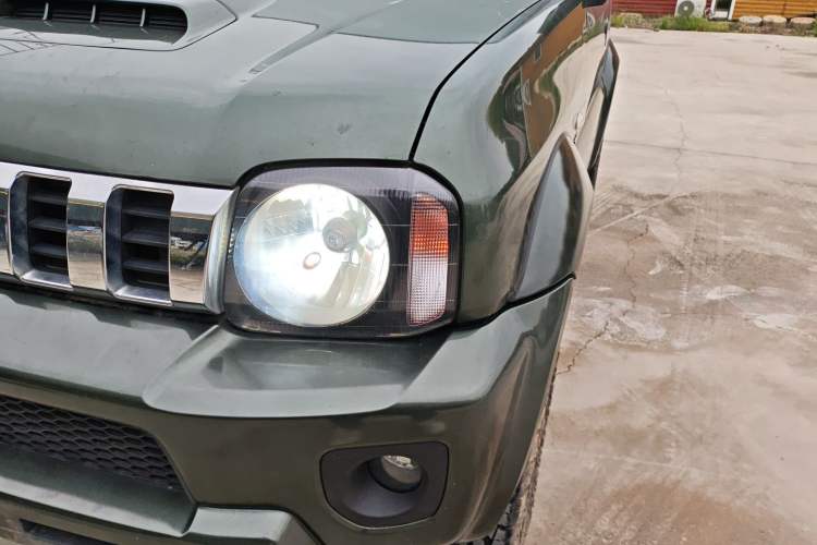 Used Suzuki Jimny 2015 1.3 AT JLX
